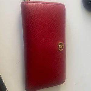 Gucci red leather wallet